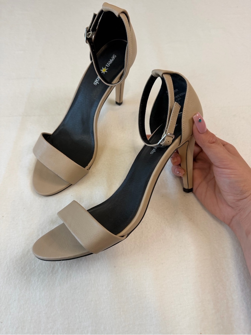 Nude Beige Open-Toe Ankle-Strap Heels size 8 women’s